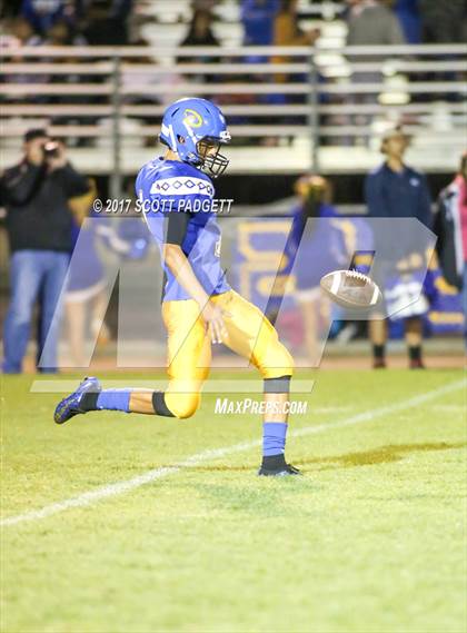 Thumbnail 1 in Great Oak @ Serrano photogallery.
