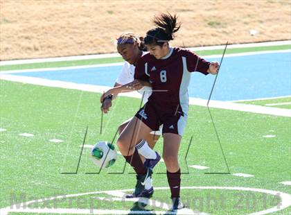 Thumbnail 2 in Midland Lee vs Abilene photogallery.