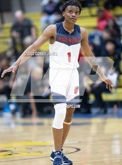 Thumbnail 1 in McDonough vs Westover (GHSA Final Four Playoff) photogallery.