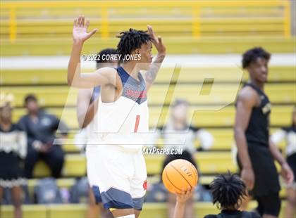 Thumbnail 2 in McDonough vs Westover (GHSA Final Four Playoff) photogallery.