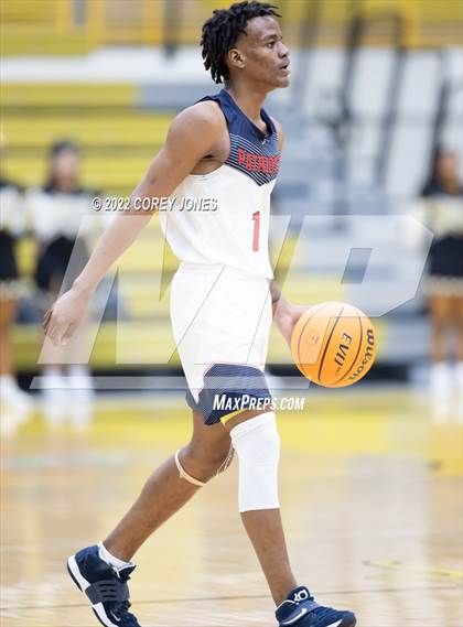 Thumbnail 2 in McDonough vs Westover (GHSA Final Four Playoff) photogallery.