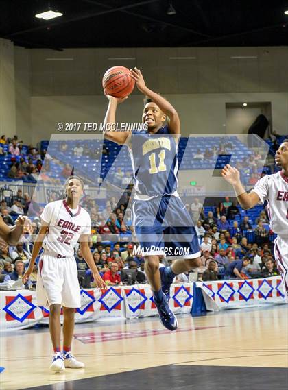 Thumbnail 1 in Earle vs. Marked Tree (AAA 2A Final) photogallery.