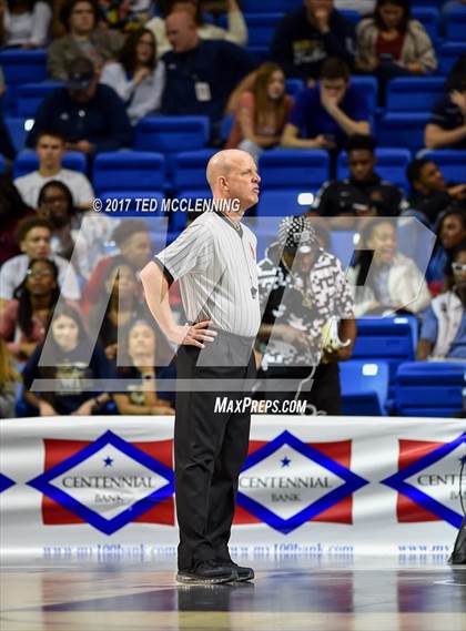 Thumbnail 1 in Earle vs. Marked Tree (AAA 2A Final) photogallery.