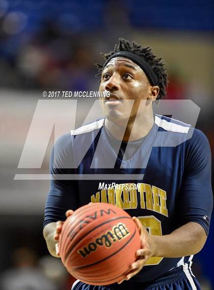Thumbnail 2 in Earle vs. Marked Tree (AAA 2A Final) photogallery.