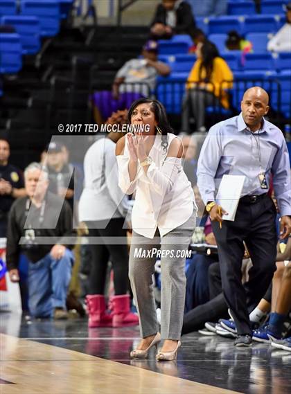 Thumbnail 3 in Earle vs. Marked Tree (AAA 2A Final) photogallery.