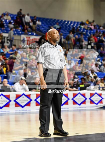 Thumbnail 3 in Earle vs. Marked Tree (AAA 2A Final) photogallery.