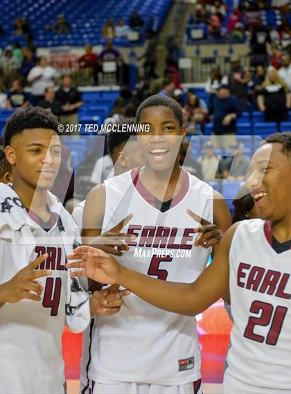 Thumbnail 1 in Earle vs. Marked Tree (AAA 2A Final) photogallery.