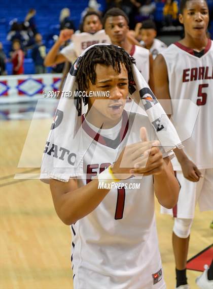 Thumbnail 1 in Earle vs. Marked Tree (AAA 2A Final) photogallery.