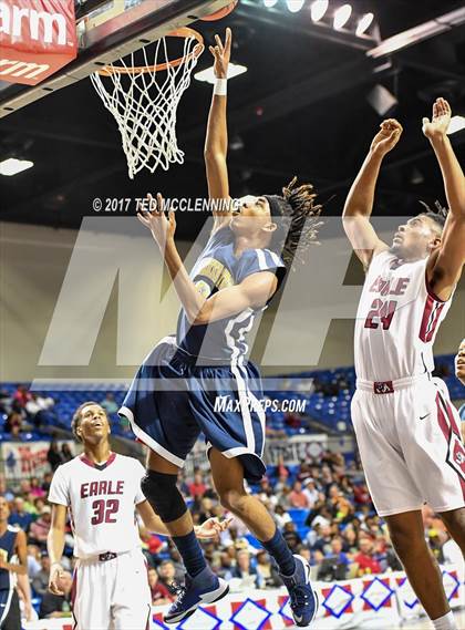 Thumbnail 2 in Earle vs. Marked Tree (AAA 2A Final) photogallery.