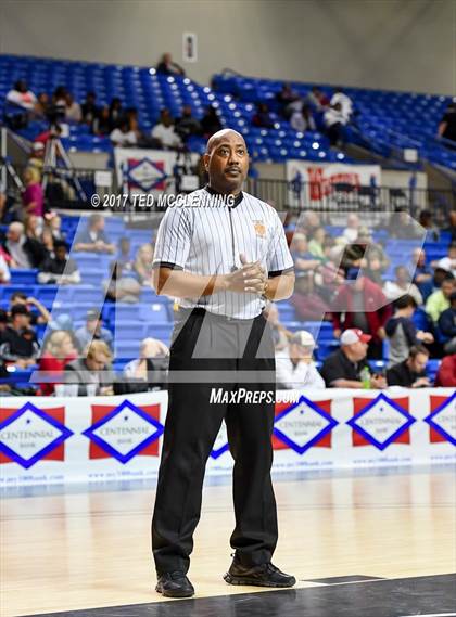 Thumbnail 2 in Earle vs. Marked Tree (AAA 2A Final) photogallery.