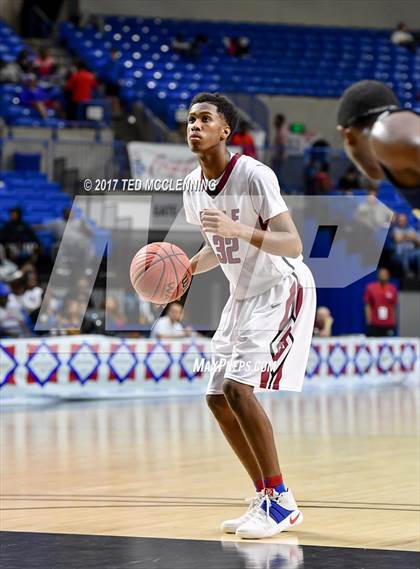 Thumbnail 2 in Earle vs. Marked Tree (AAA 2A Final) photogallery.