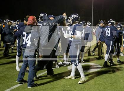 Thumbnail 2 in Meadville vs Oil City (PIAA D10 5A Championship) photogallery.