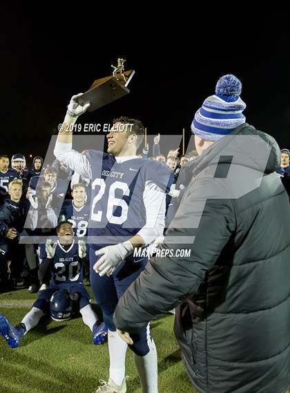 Thumbnail 2 in Meadville vs Oil City (PIAA D10 5A Championship) photogallery.