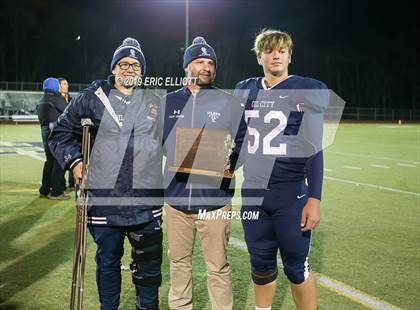 Thumbnail 2 in Meadville vs Oil City (PIAA D10 5A Championship) photogallery.
