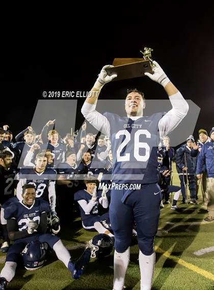 Thumbnail 3 in Meadville vs Oil City (PIAA D10 5A Championship) photogallery.