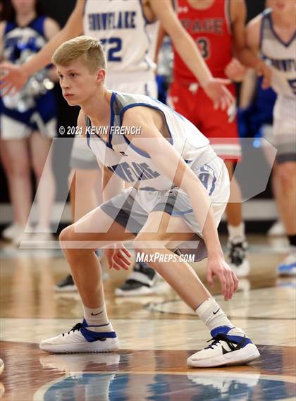 Thumbnail 2 in Page vs. Snowflake (AIA 3A Final) photogallery.
