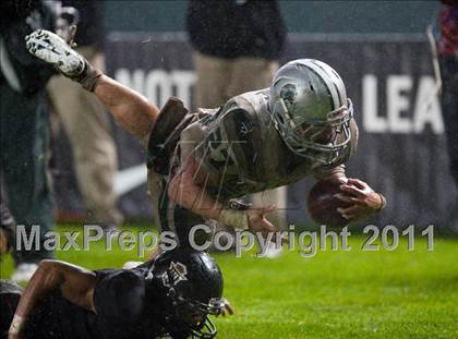 Thumbnail 2 in De La Salle vs. Servite (CIF State Open Division Final) photogallery.
