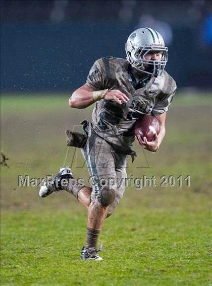 Thumbnail 2 in De La Salle vs. Servite (CIF State Open Division Final) photogallery.