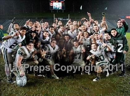 Thumbnail 2 in De La Salle vs. Servite (CIF State Open Division Final) photogallery.