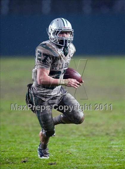 Thumbnail 2 in De La Salle vs. Servite (CIF State Open Division Final) photogallery.