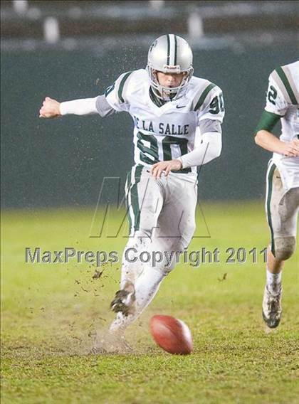 Thumbnail 1 in De La Salle vs. Servite (CIF State Open Division Final) photogallery.