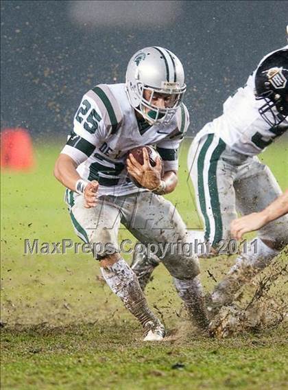 Thumbnail 1 in De La Salle vs. Servite (CIF State Open Division Final) photogallery.