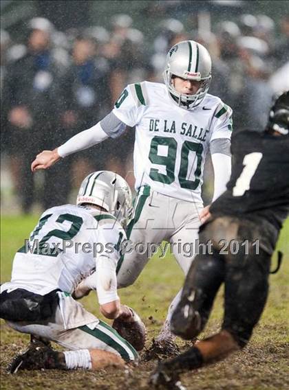 Thumbnail 1 in De La Salle vs. Servite (CIF State Open Division Final) photogallery.