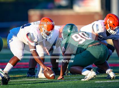 Thumbnail 3 in The Woodlands (green) vs Grand Oaks (blue) photogallery.