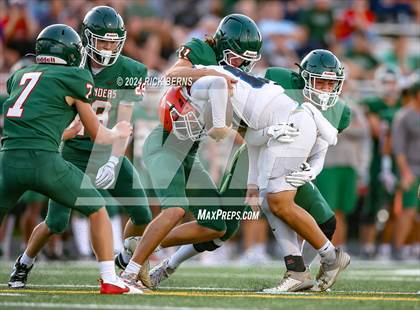 Thumbnail 3 in The Woodlands (green) vs Grand Oaks (blue) photogallery.