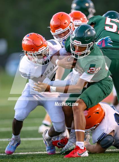 Thumbnail 1 in The Woodlands (green) vs Grand Oaks (blue) photogallery.