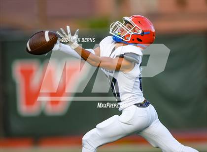 Thumbnail 3 in The Woodlands (green) vs Grand Oaks (blue) photogallery.