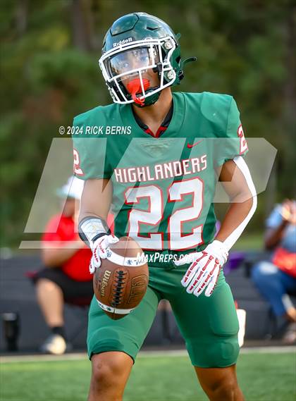 Thumbnail 2 in The Woodlands (green) vs Grand Oaks (blue) photogallery.