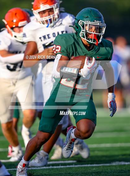 Thumbnail 2 in The Woodlands (green) vs Grand Oaks (blue) photogallery.