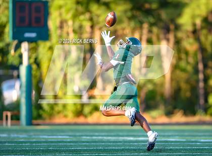 Thumbnail 2 in The Woodlands (green) vs Grand Oaks (blue) photogallery.