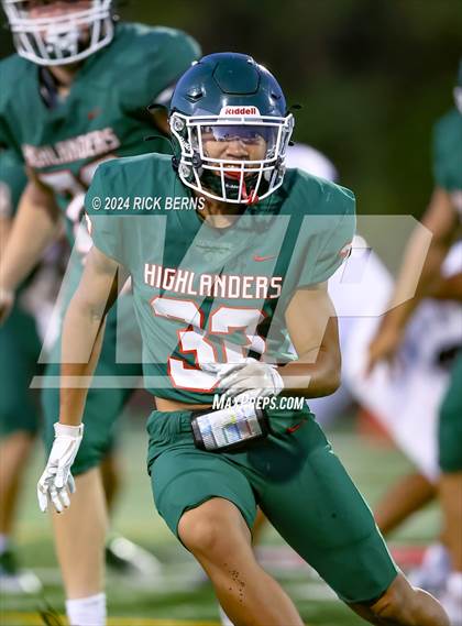 Thumbnail 2 in The Woodlands (green) vs Grand Oaks (blue) photogallery.