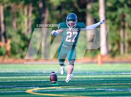 Thumbnail 2 in The Woodlands (green) vs Grand Oaks (blue) photogallery.