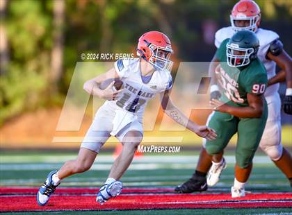 Thumbnail 3 in The Woodlands (green) vs Grand Oaks (blue) photogallery.