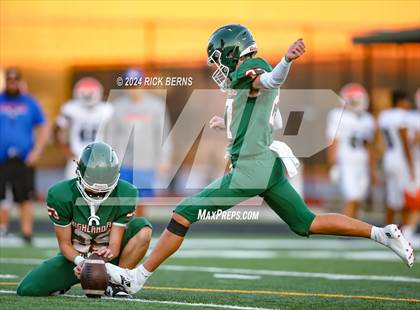 Thumbnail 2 in The Woodlands (green) vs Grand Oaks (blue) photogallery.