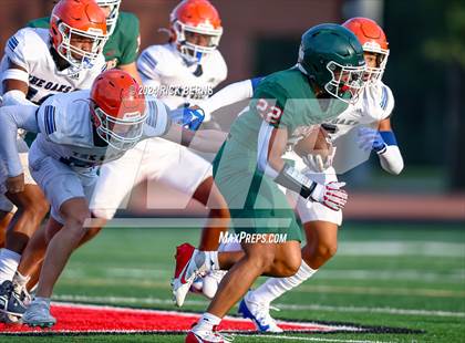 Thumbnail 1 in The Woodlands (green) vs Grand Oaks (blue) photogallery.