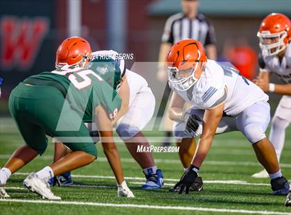 Thumbnail 3 in The Woodlands (green) vs Grand Oaks (blue) photogallery.