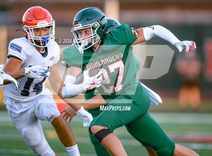 Thumbnail 3 in The Woodlands (green) vs Grand Oaks (blue) photogallery.