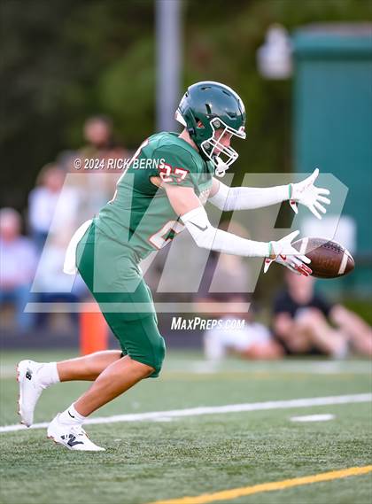Thumbnail 3 in The Woodlands (green) vs Grand Oaks (blue) photogallery.