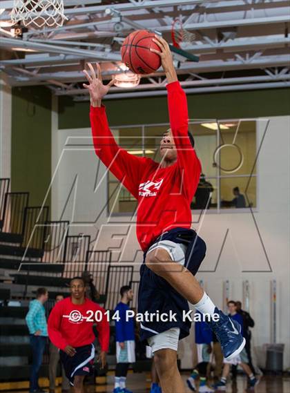 Thumbnail 1 in South Lakes vs. National Christian Academy (George Long Holiday Hoops Tournament) photogallery.