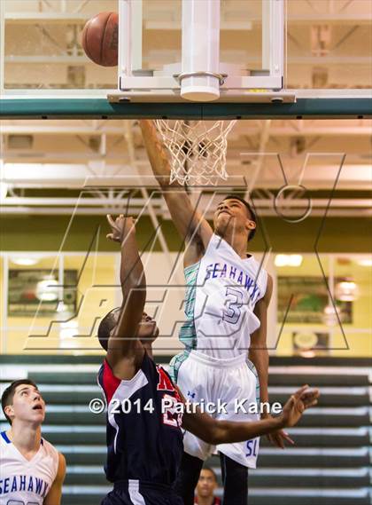 Thumbnail 2 in South Lakes vs. National Christian Academy (George Long Holiday Hoops Tournament) photogallery.