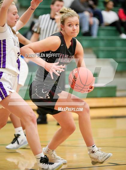 Thumbnail 3 in Eastlake vs. Lake Stevens photogallery.