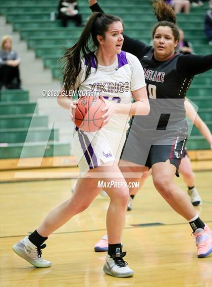 Thumbnail 3 in Eastlake vs. Lake Stevens photogallery.