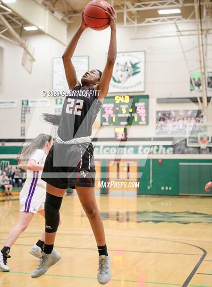 Thumbnail 1 in Eastlake vs. Lake Stevens photogallery.