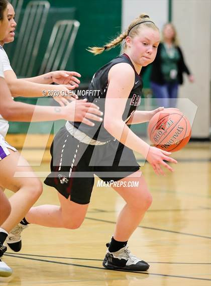 Thumbnail 2 in Eastlake vs. Lake Stevens photogallery.