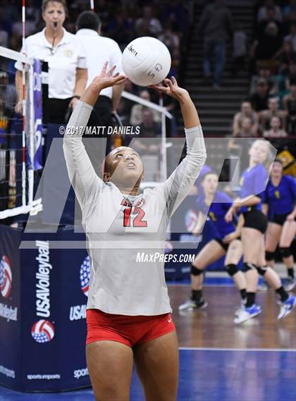 Thumbnail 2 in Chatfield vs. Denver East (CHSAA 5A Pool 2 Playoff) photogallery.