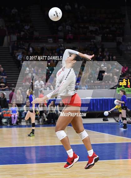 Thumbnail 3 in Chatfield vs. Denver East (CHSAA 5A Pool 2 Playoff) photogallery.